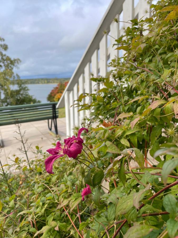 Labbnaes Semesterhem, Radhuset Kimitoön Eksteriør bilde